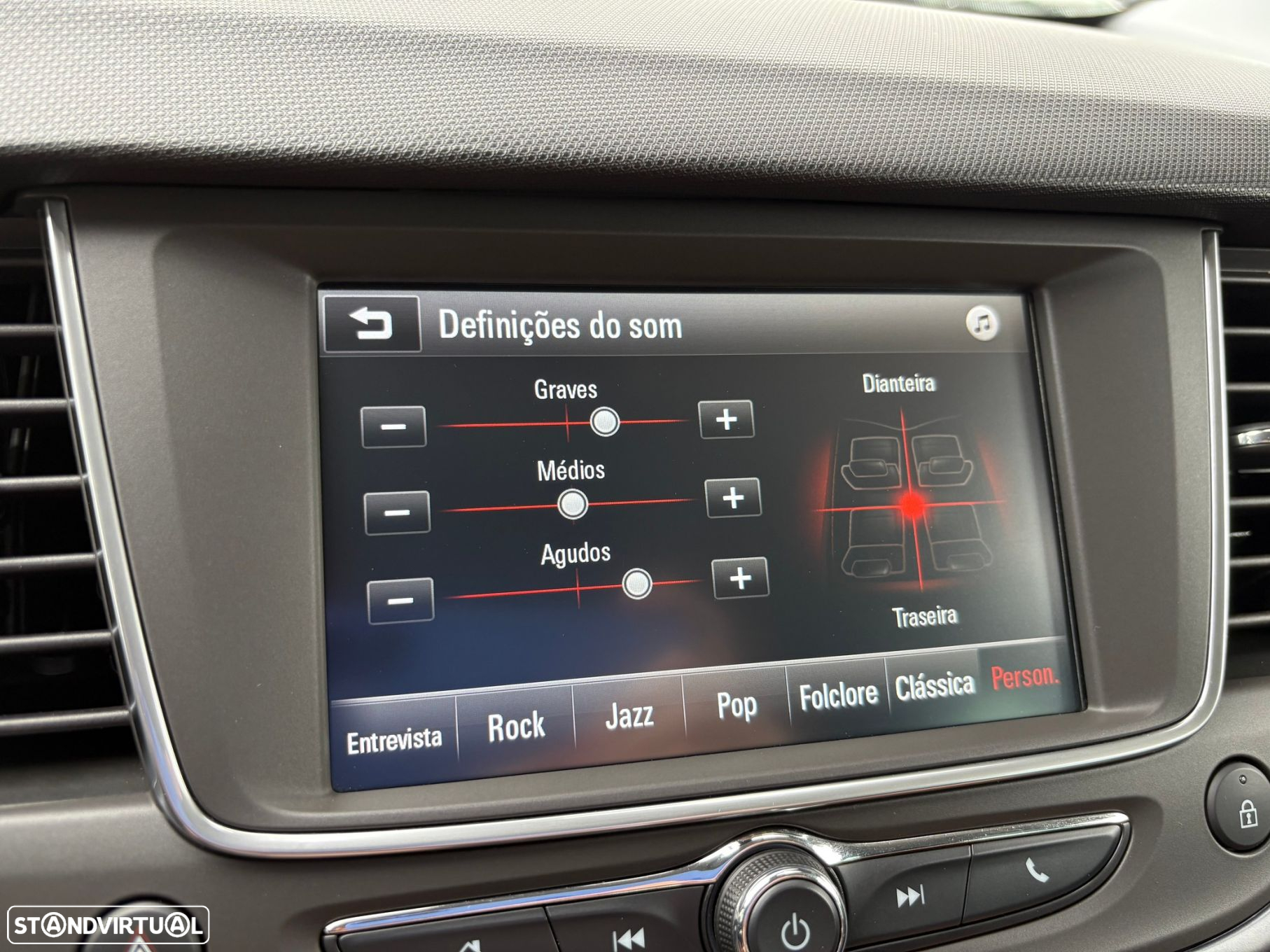 Opel Crossland X 1.2 Innovation - 20