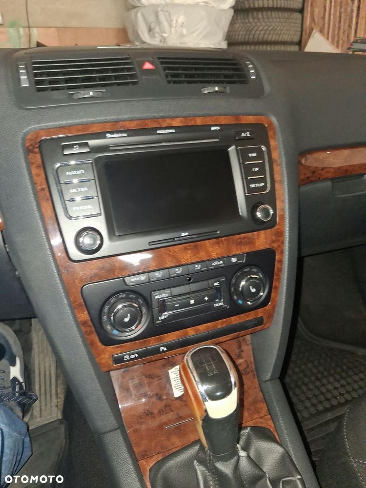 Skoda Octavia 1.6 TDI Ambiente - 6