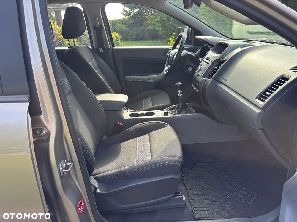 Ford Ranger 2.2 TDCi 4x4 DC XLT - 25