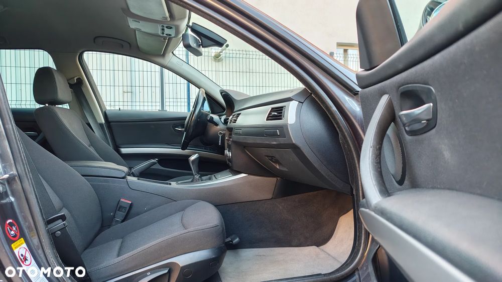 BMW Seria 3 - 30