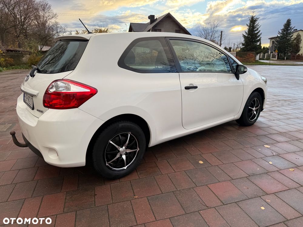 Toyota Auris 1.4 D-4D Edition - 23