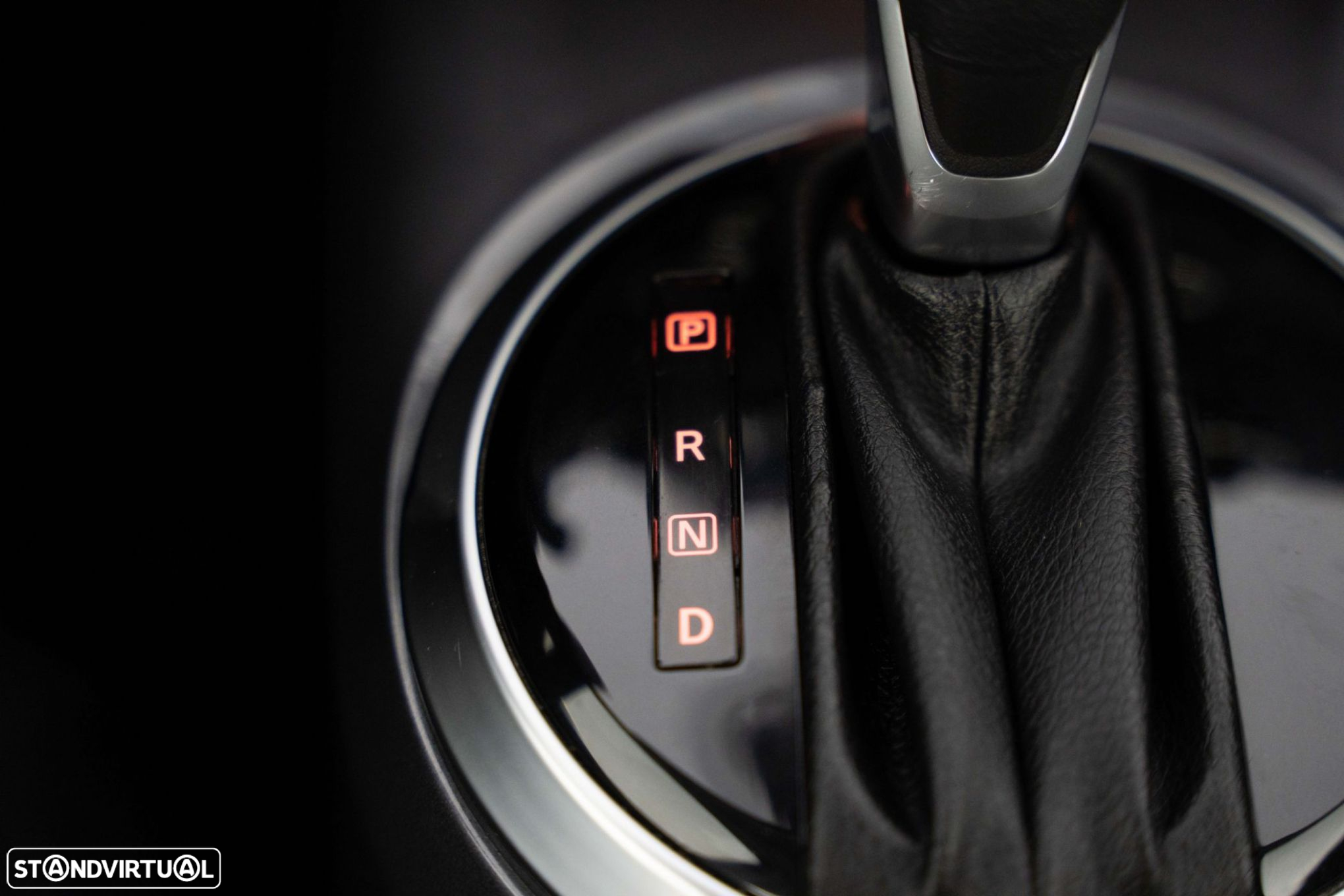 Nissan Juke 1.0 DIG-T N-Connecta DCT - 26