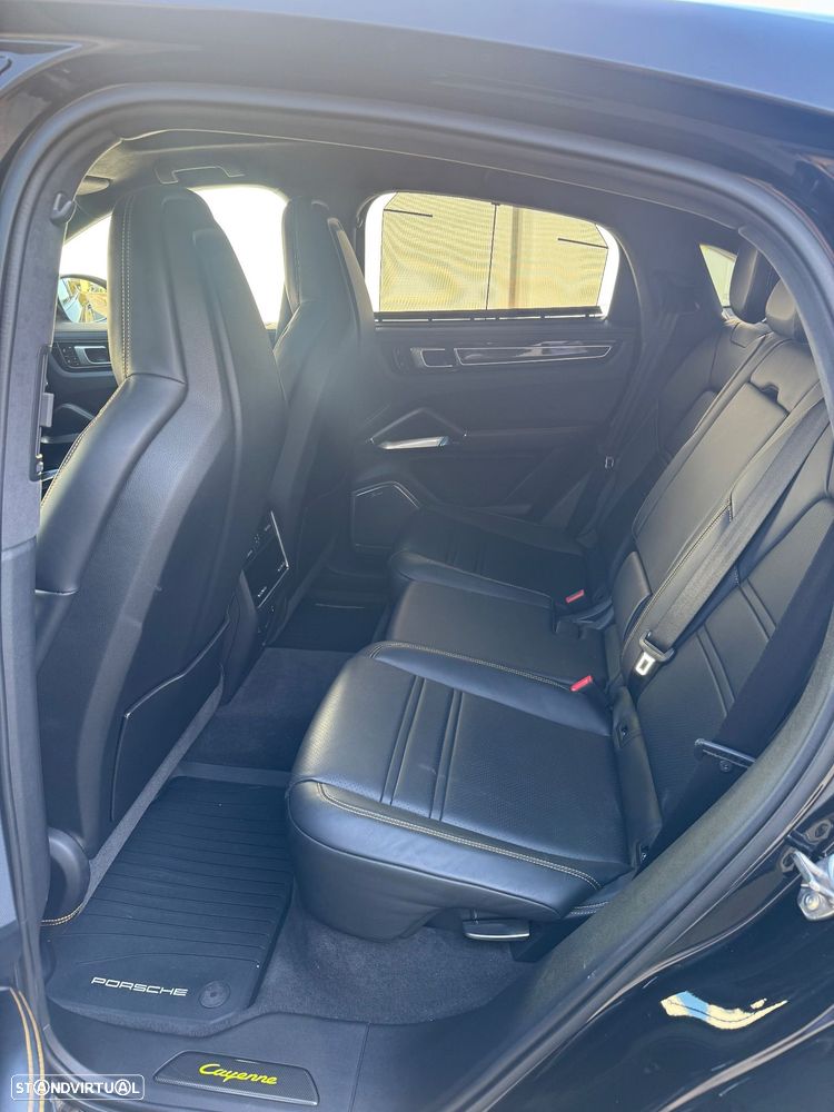 Porsche Cayenne Coupé Turbo S E-Hybrid Tiptronic S - 4