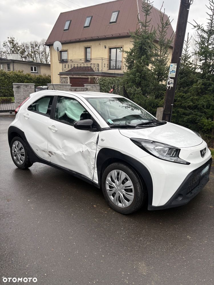 Toyota Aygo X Business Edition - 4