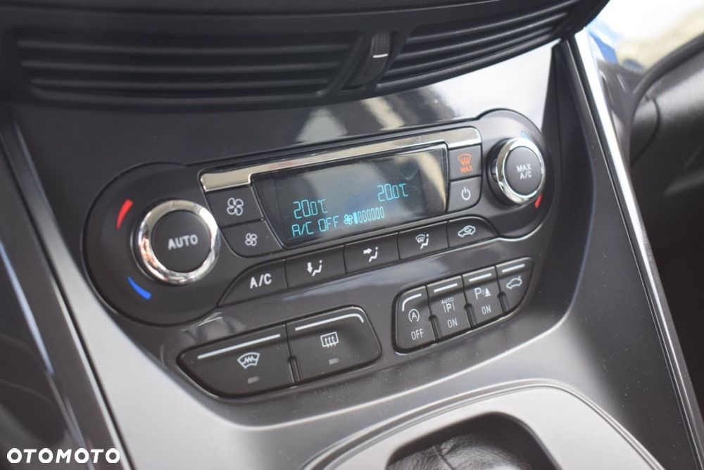 Ford Kuga - 31