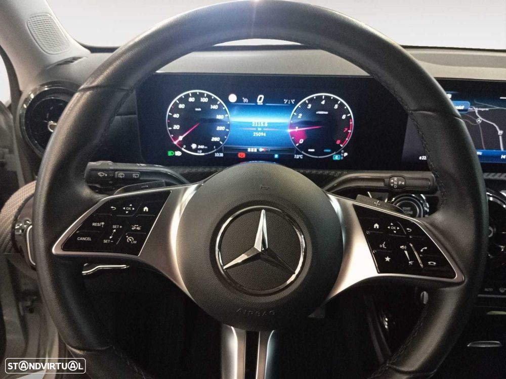 Mercedes-Benz A 200 - 11