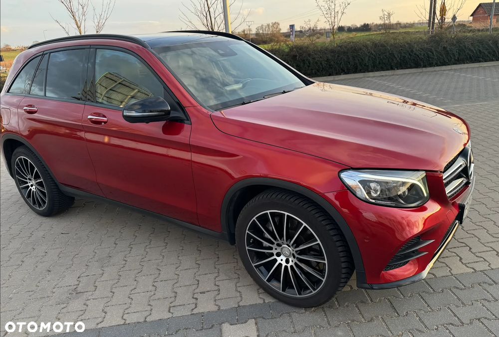 Mercedes-Benz GLC - 9
