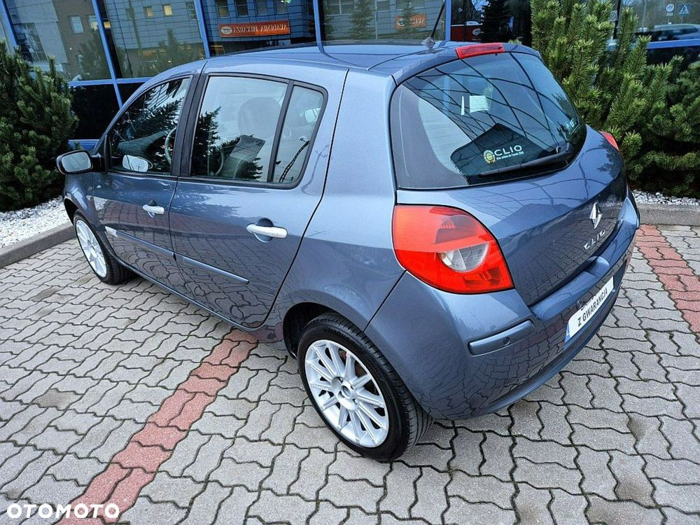 Renault Clio 1.5 dCi ESP Initiale - 20