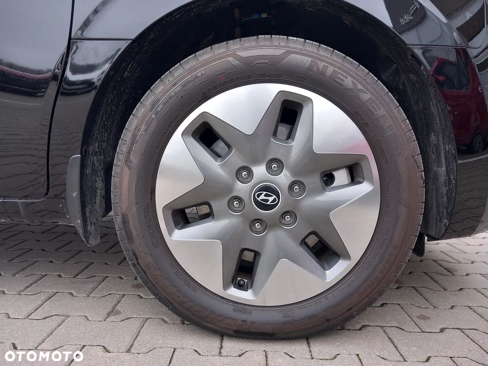 Hyundai Staria 1.6 T-GDI HEV Smart VIP - 39