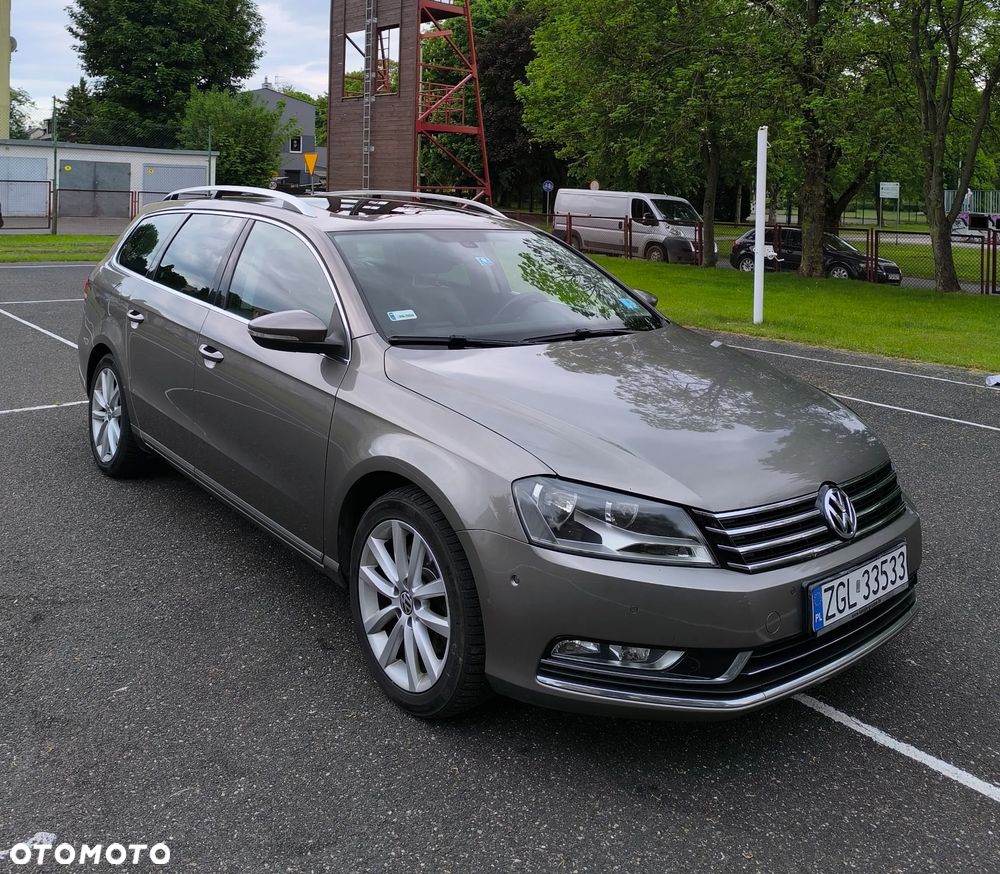 Volkswagen Passat 2.0 TDI DPF Highline DSG - 1