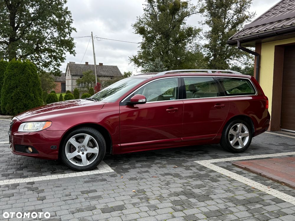 Volvo V70 2.0 Momentum - 2