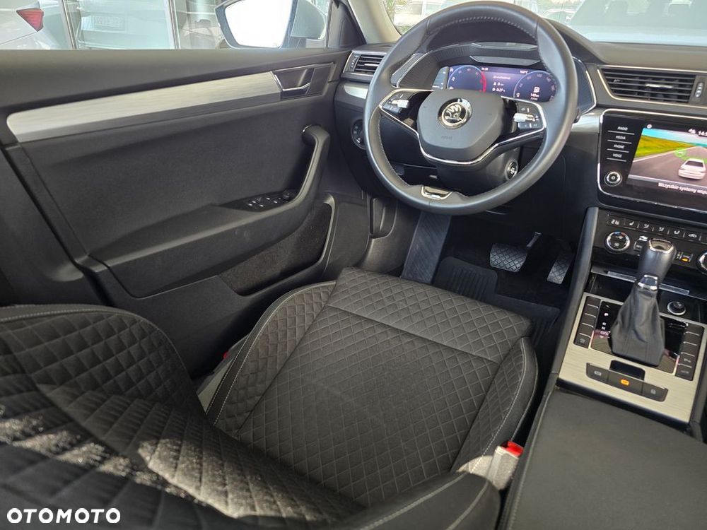 Skoda Superb 2.0 TDI SCR Ambition DSG - 19
