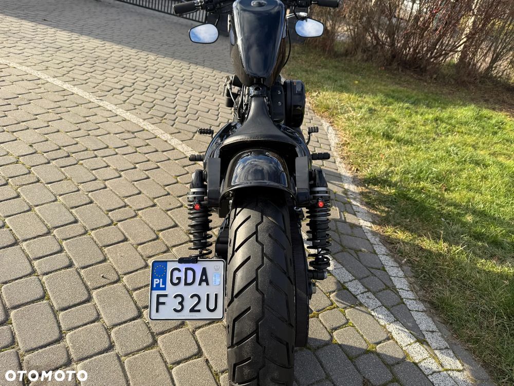 Harley-Davidson Sportster Iron 883 - 8