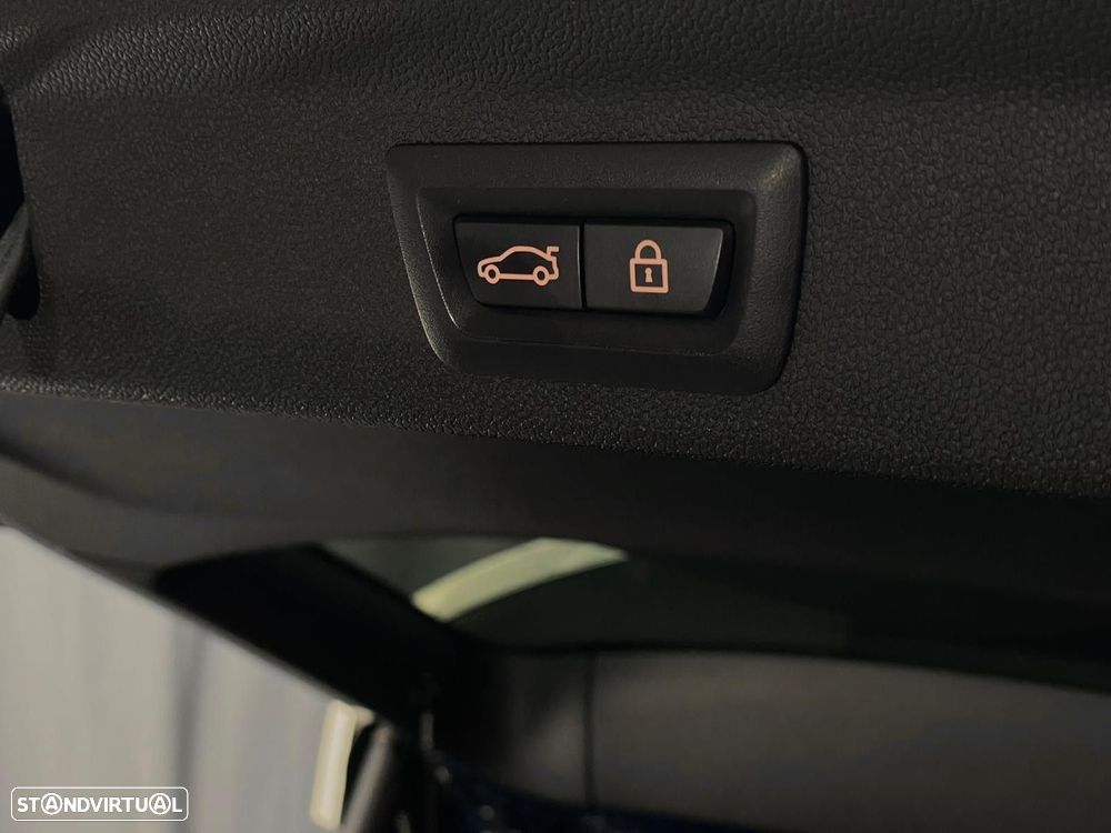 MINI Countryman Cooper SE ALL4 Auto - 33