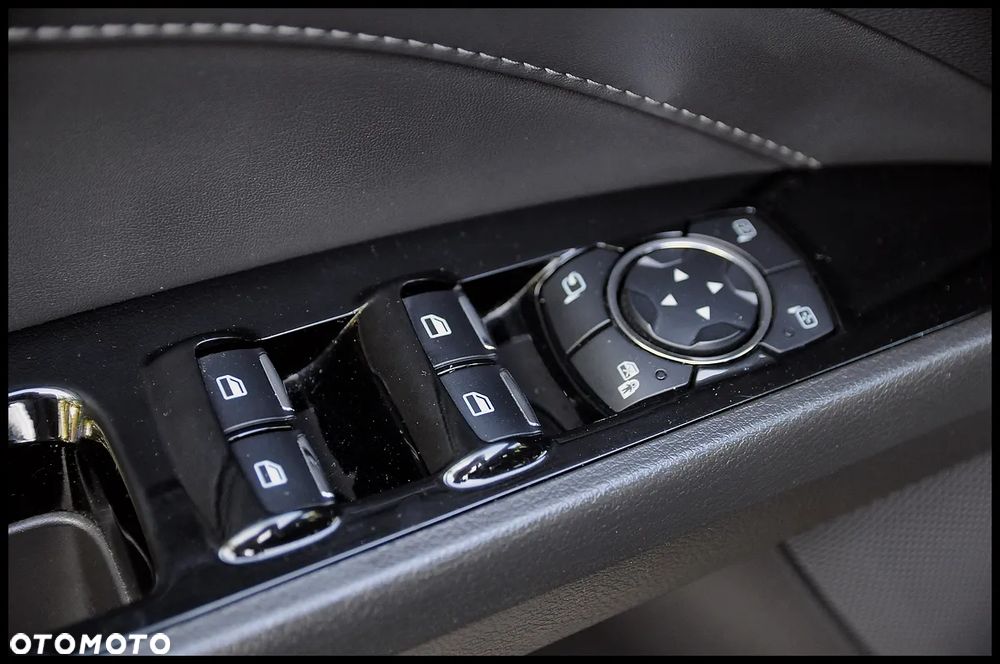 Ford Mondeo - 22