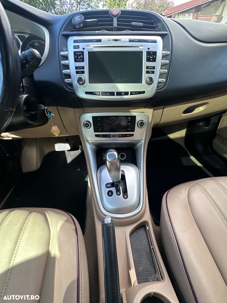 Lancia Delta 1.6 MultiJet Aut. Oro - 10