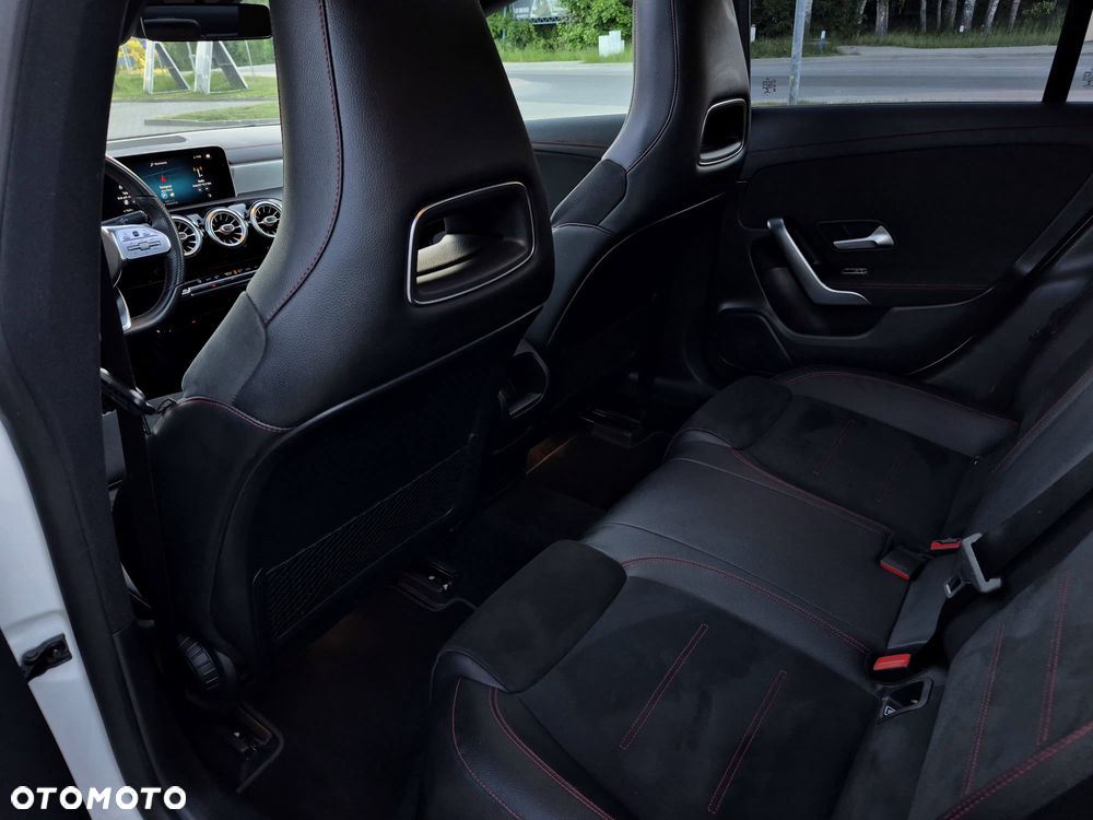 Mercedes-Benz CLA 220 7G-DCT AMG Line - 9