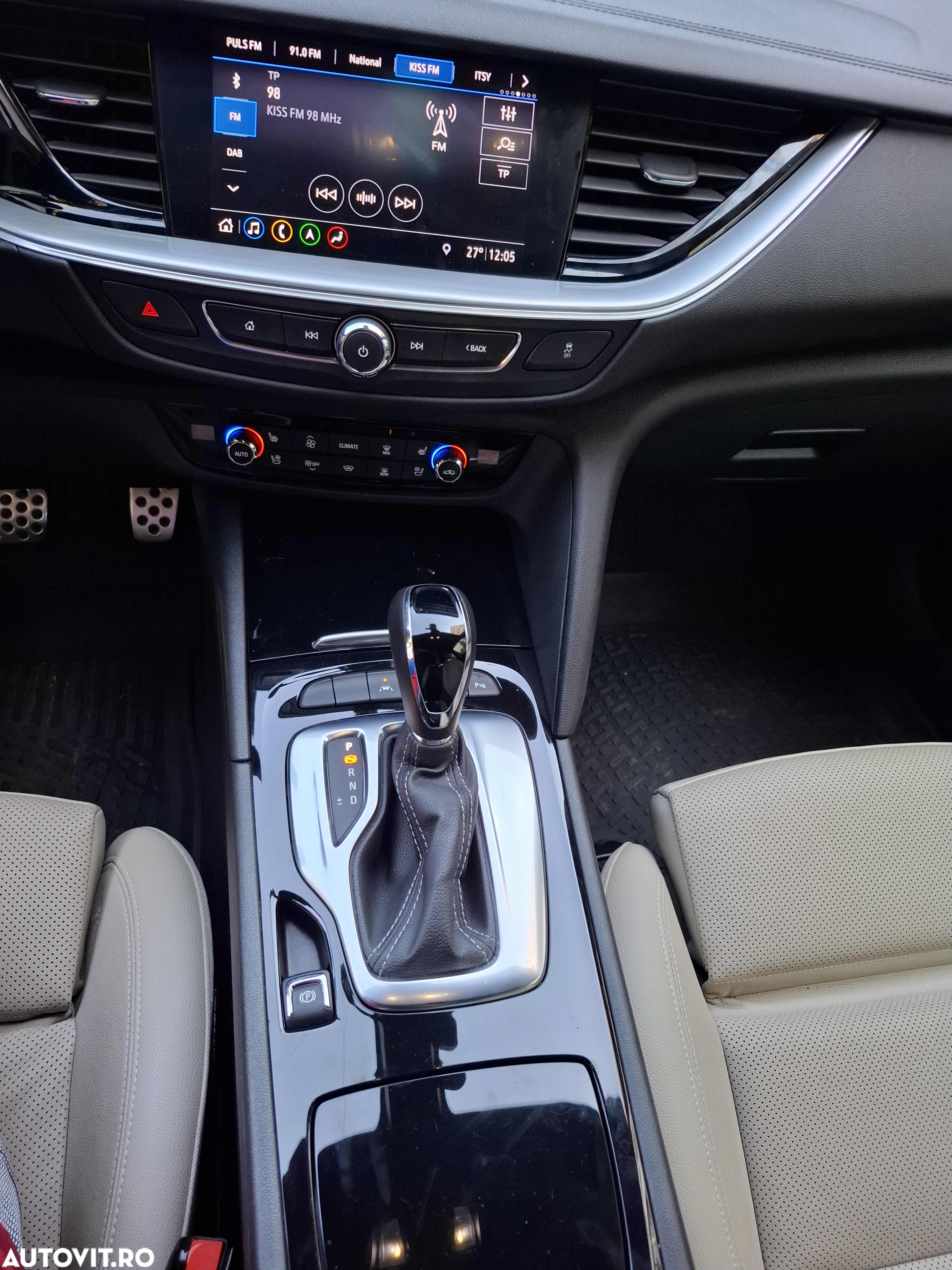 Opel Insignia Grand Sport 2.0 Diesel 4x4 Automatik Elegance - 16