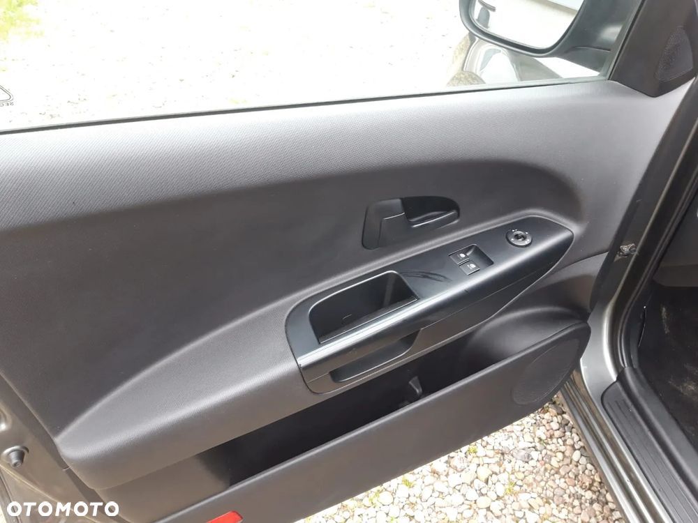 Kia Ceed - 22