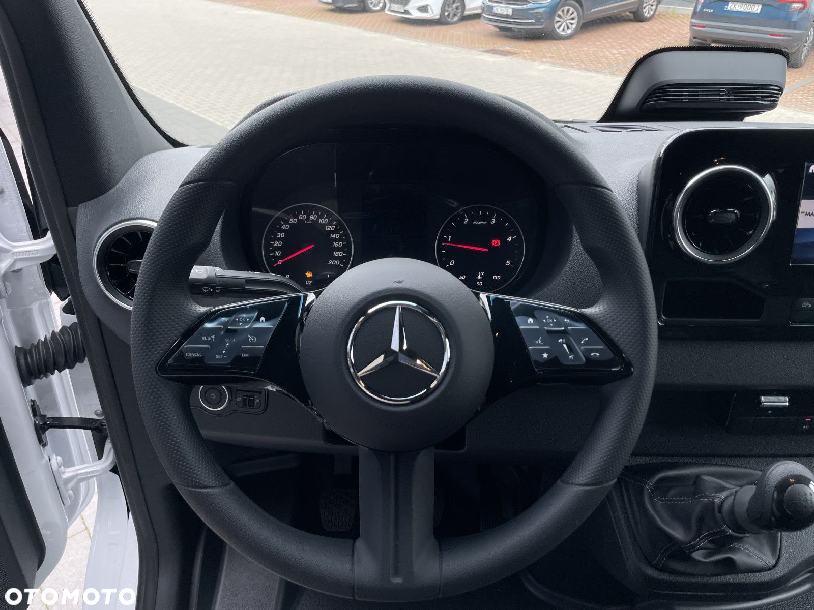 Mercedes-Benz Sprinter Tourer - 14