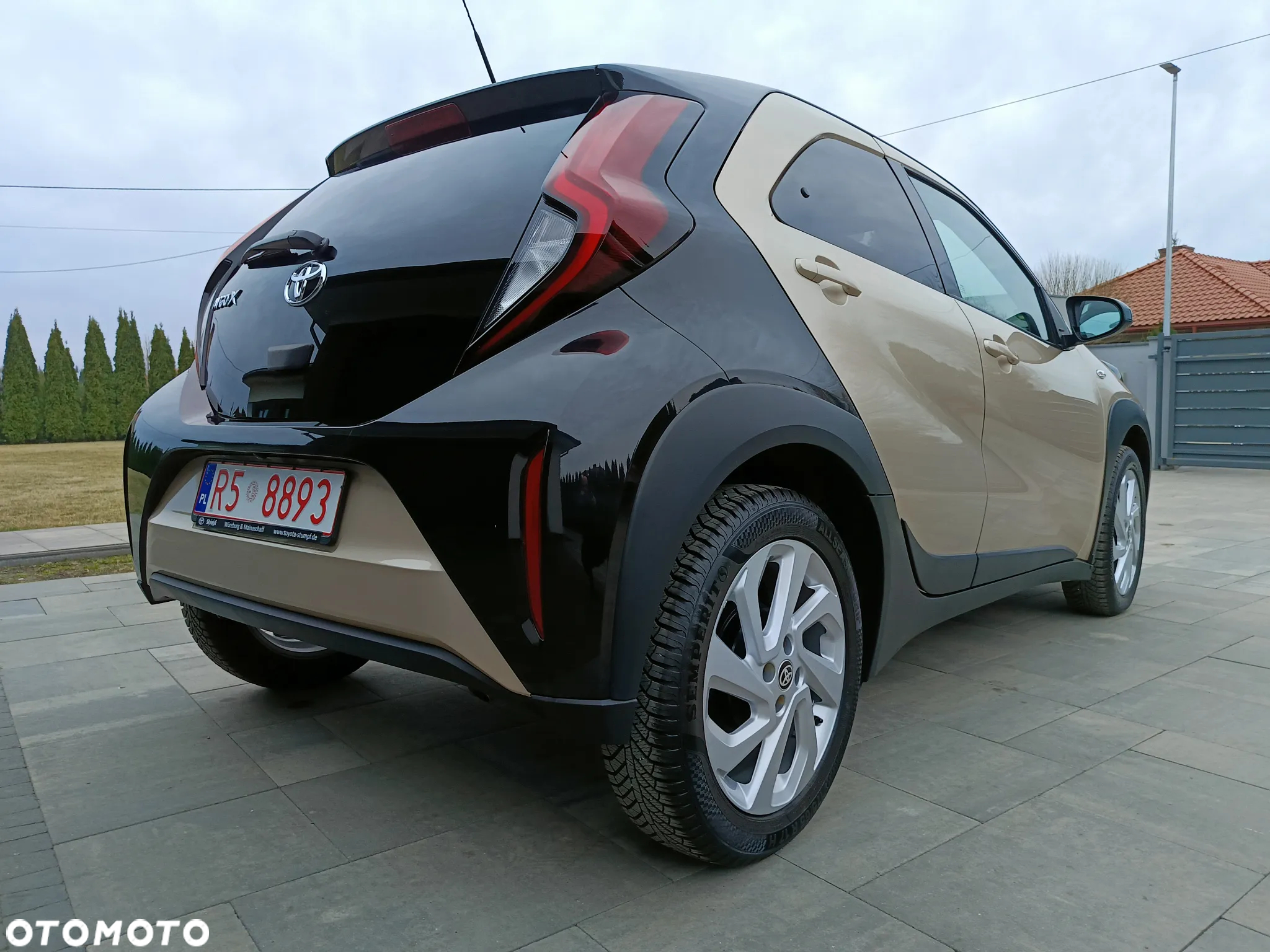 Toyota Aygo X 1.0 VVT-i Color Edition X-shift - 15