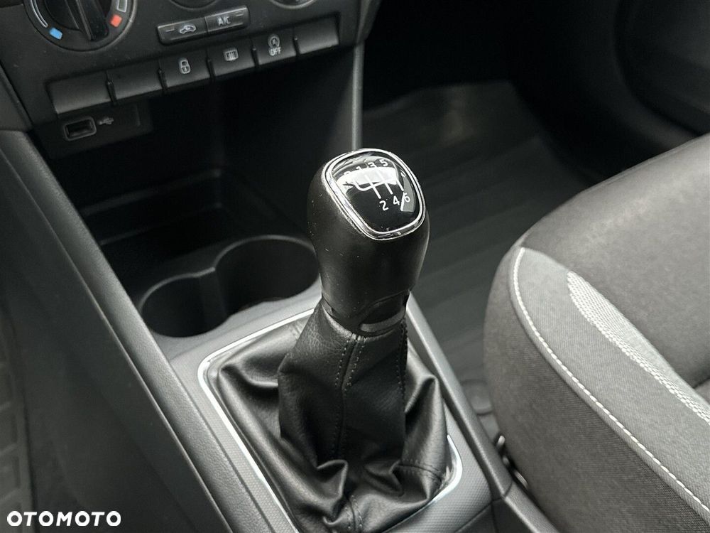 Skoda RAPID 1.0 TSI Ambition - 20