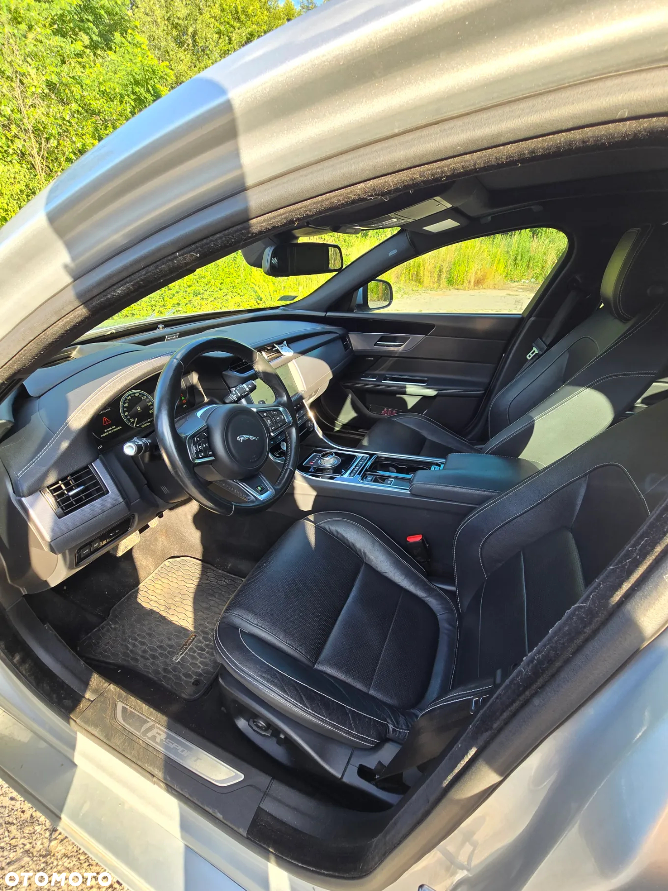Jaguar XF 35t R-Sport - 5