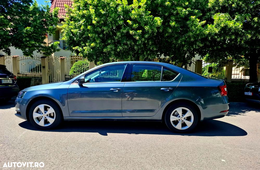Skoda Octavia 1.5 TSI DSG Style - 2