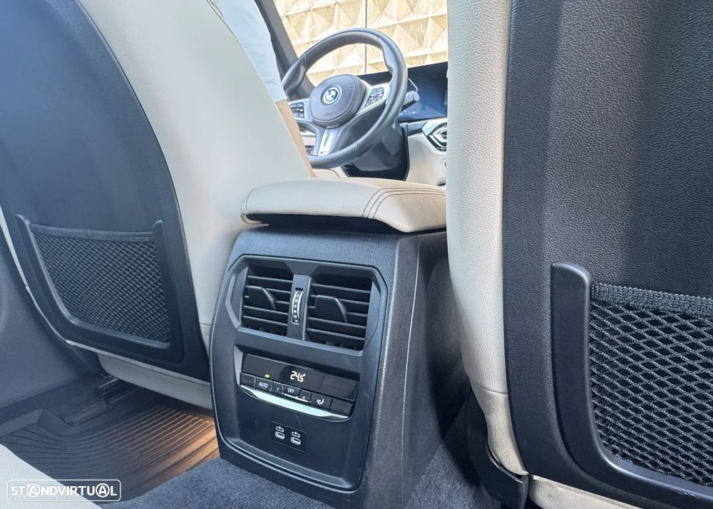 BMW i4 eDrive40 Pack Desportivo M - 20