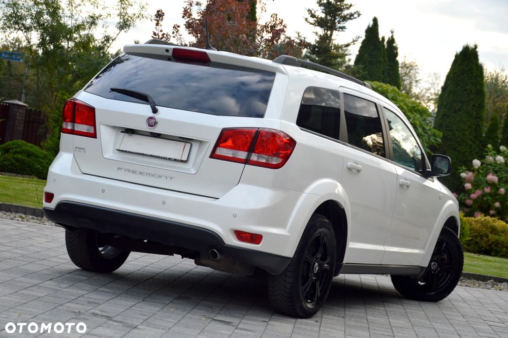 Fiat Freemont 2.0 Multijet 16V DPF Automatik Allrad Black Code - 10