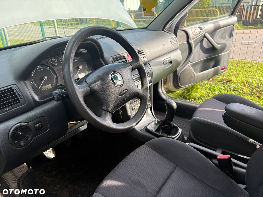 Skoda Octavia 1.9 TDI Tour - 7