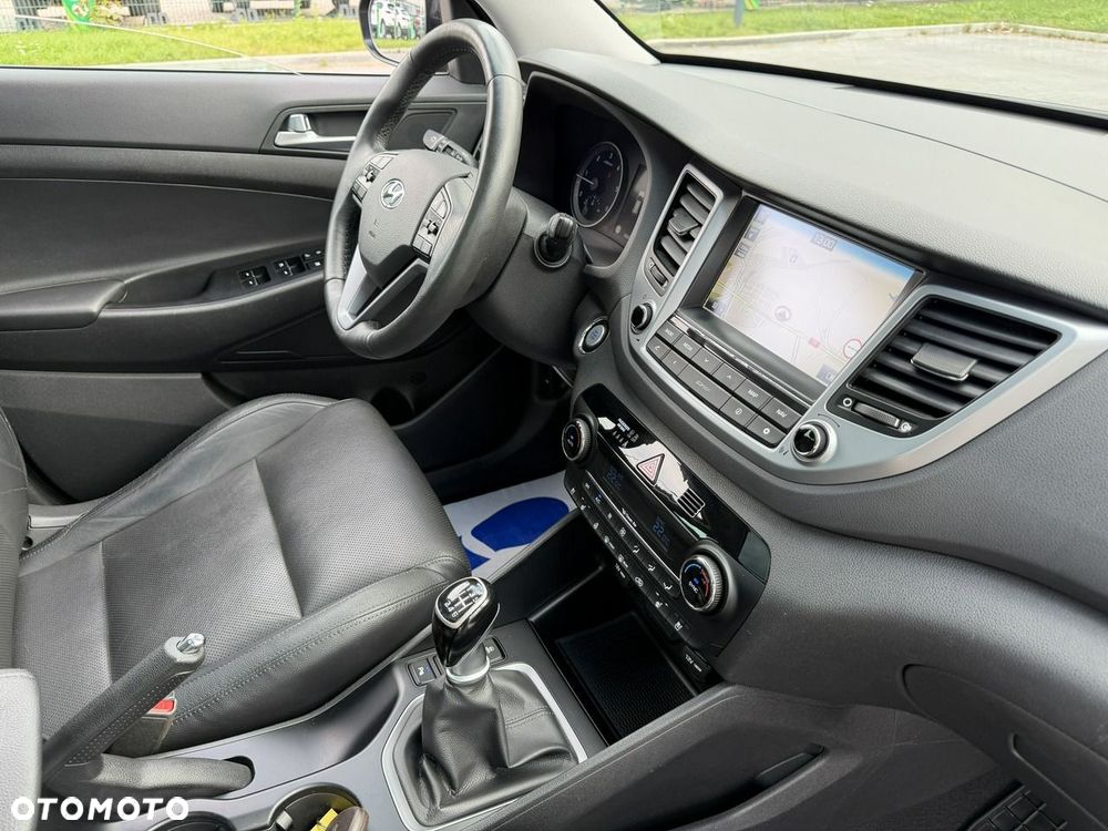 Hyundai Tucson blue 1.7 CRDi 2WD Trend - 36