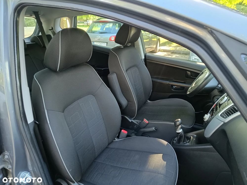 Kia Venga 1.4 M - 17