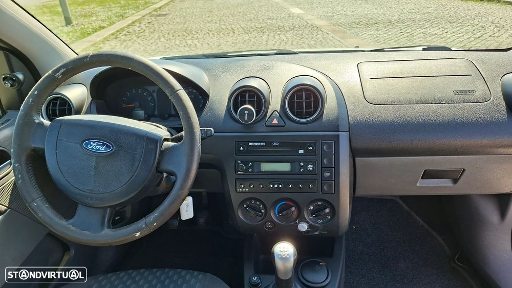 Ford Fiesta 1.25 Ambiente - 8