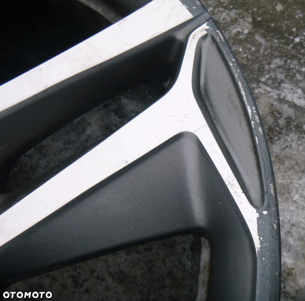 Peugeot 308 Felga 18" 9677989877 - 2