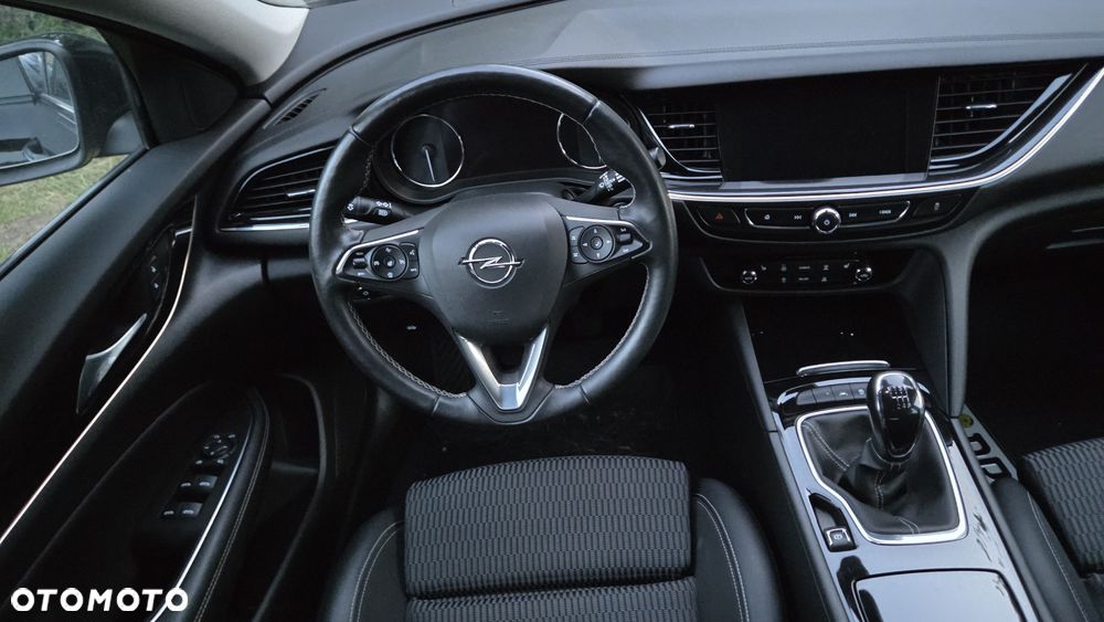 Opel Insignia 1.5 T GPF Ultimate S&S - 17