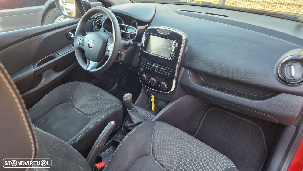 Renault Clio Sport Tourer 0.9 TCE Dynamique S - 15