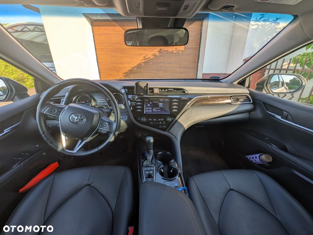 Toyota Camry 2.5 Hybrid Comfort CVT - 9