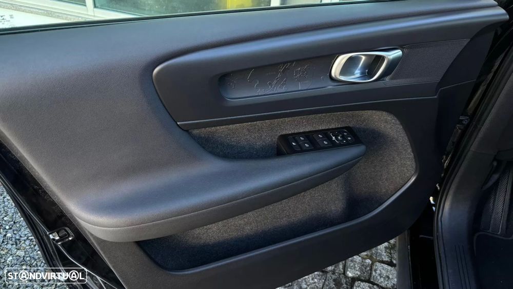 Volvo XC 40 1.5 T2 Essential - 25