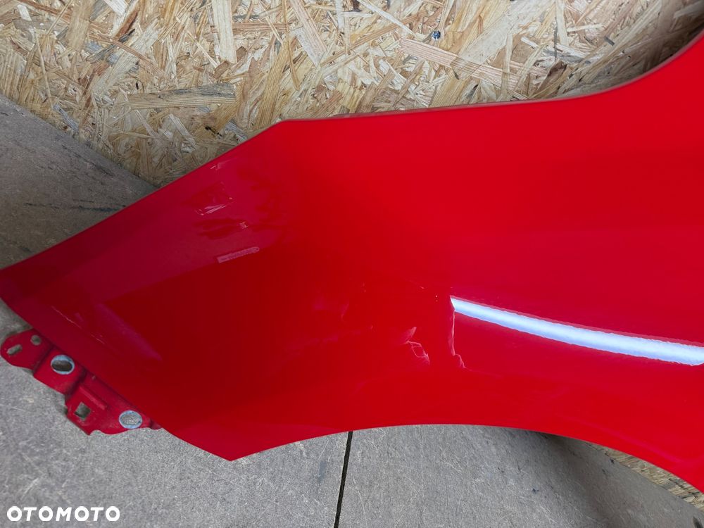 BŁOTNIK LEWY PRZÓD LEWY PRZEDNI OPEL CORSA E CZERWONY 50B - 15