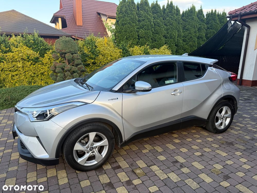 Toyota C-HR - 4