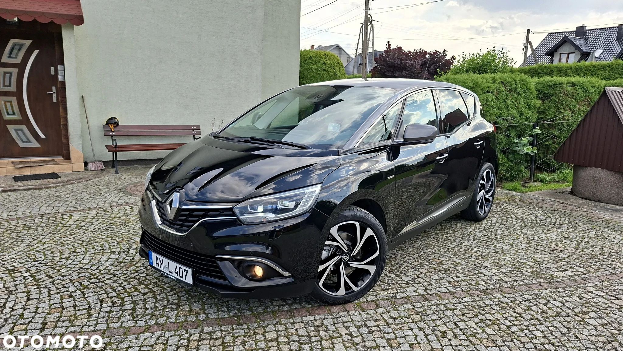Renault Scenic ENERGY dCi 130 Euro 6 S&S Bose Edition - 1