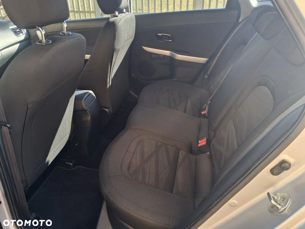 Kia Ceed 1.6 CRDi L - 12