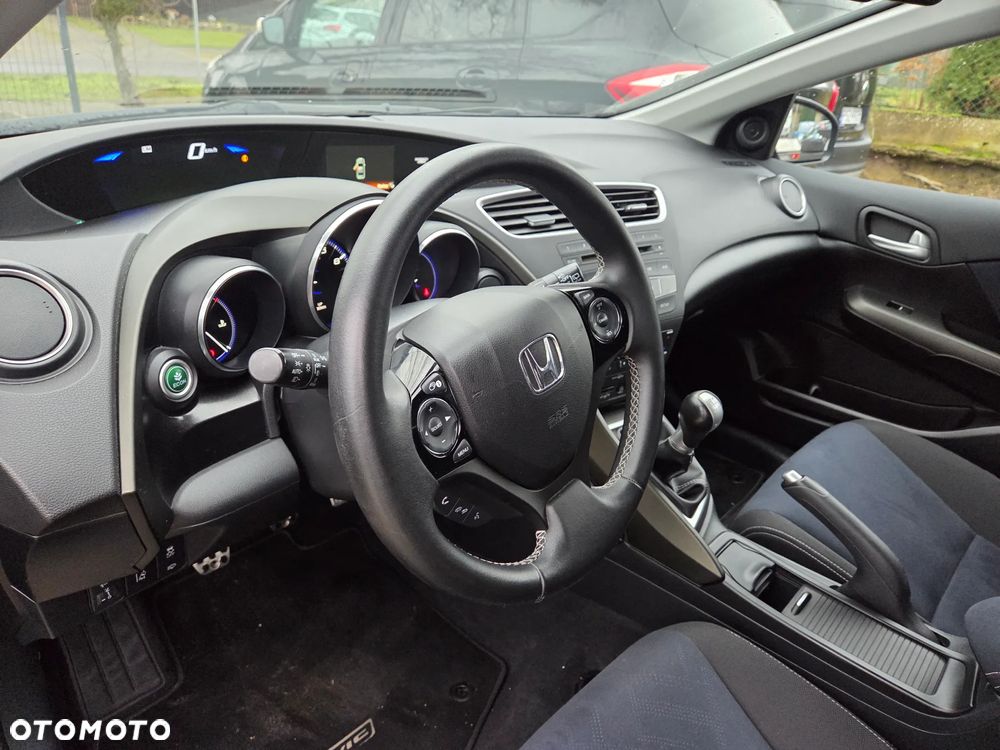 Honda Civic 1.8 i-VTEC Sport - 17