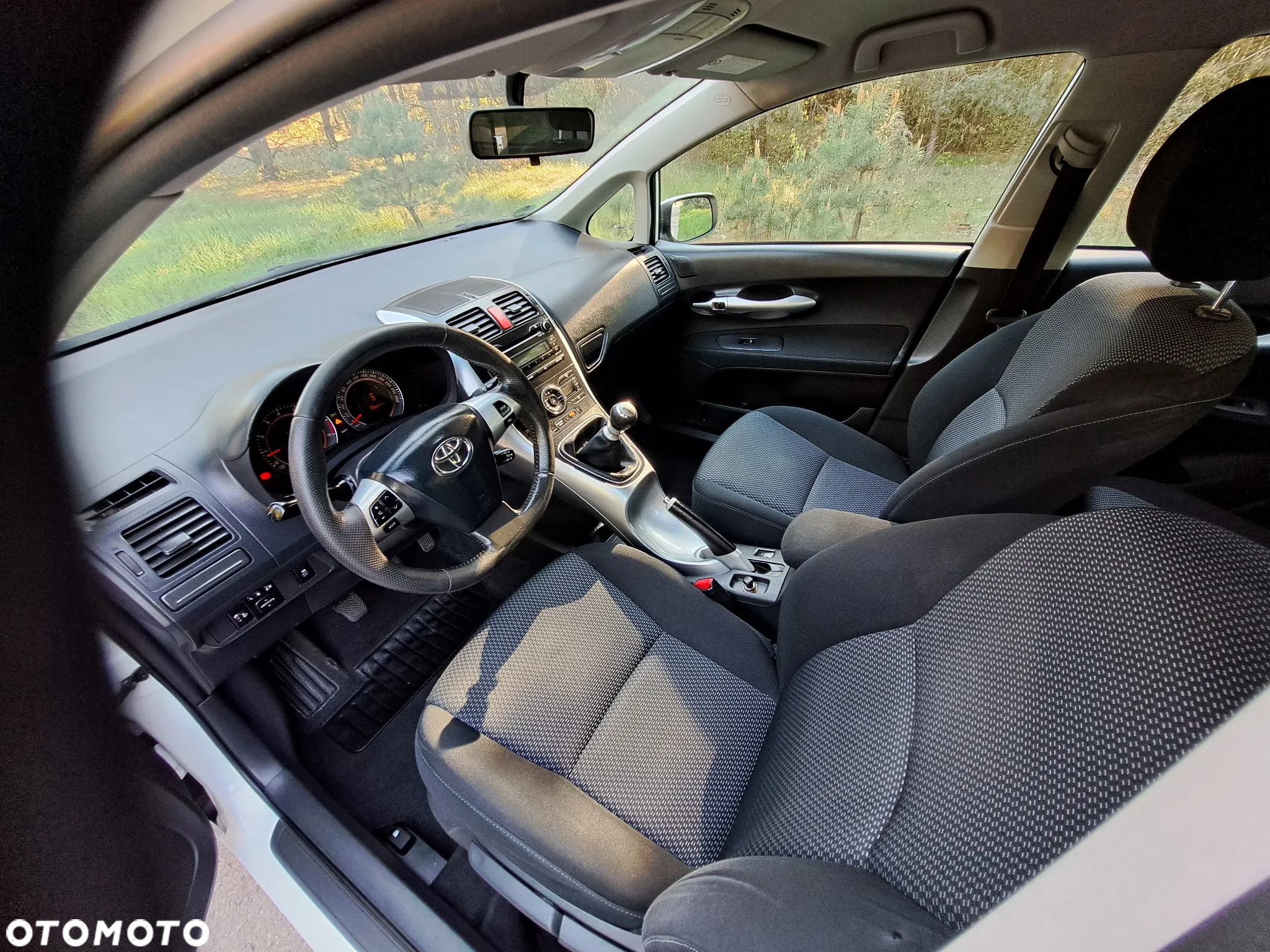 Toyota Auris 1.6 Life+ - 21
