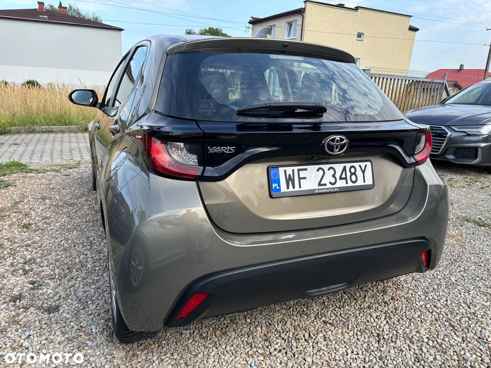 Toyota Yaris 1.5 Comfort - 12