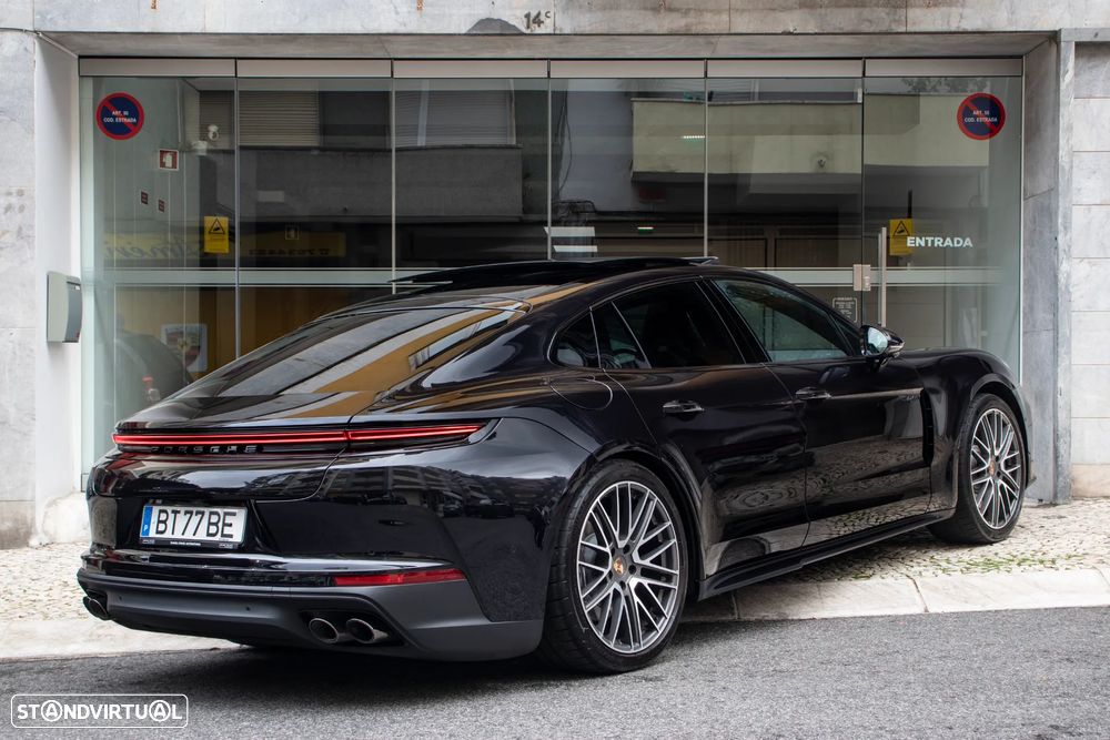 Porsche Panamera 4 E-Hybrid - 52