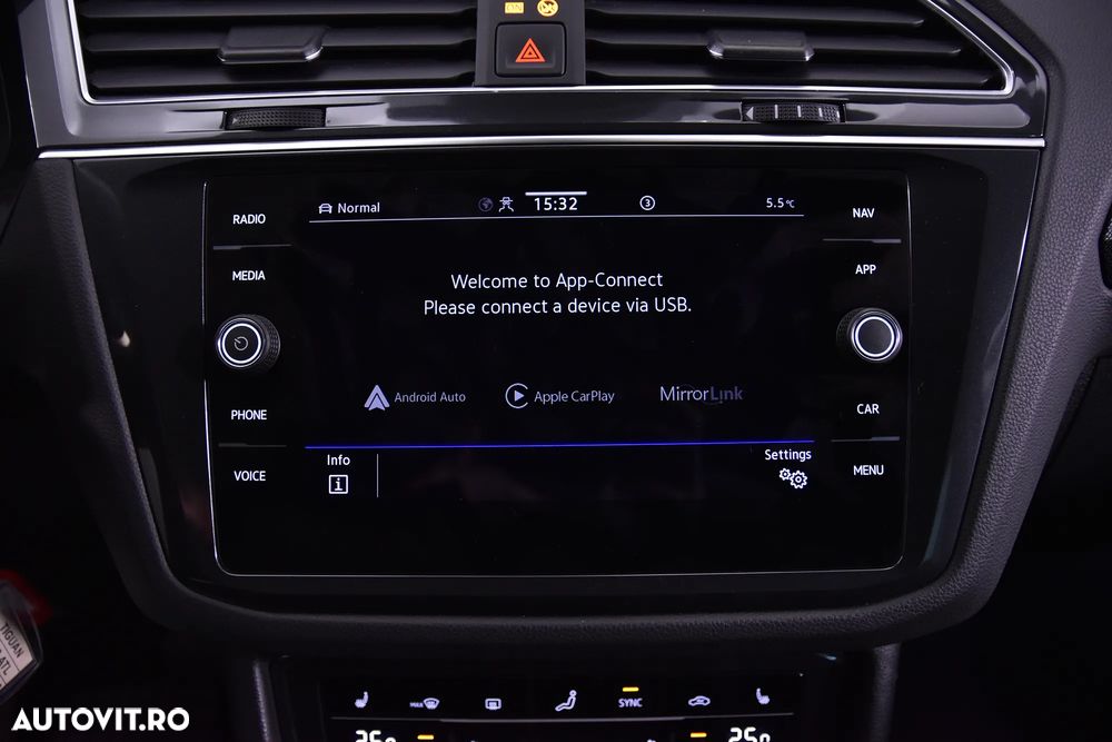 Volkswagen Tiguan - 22