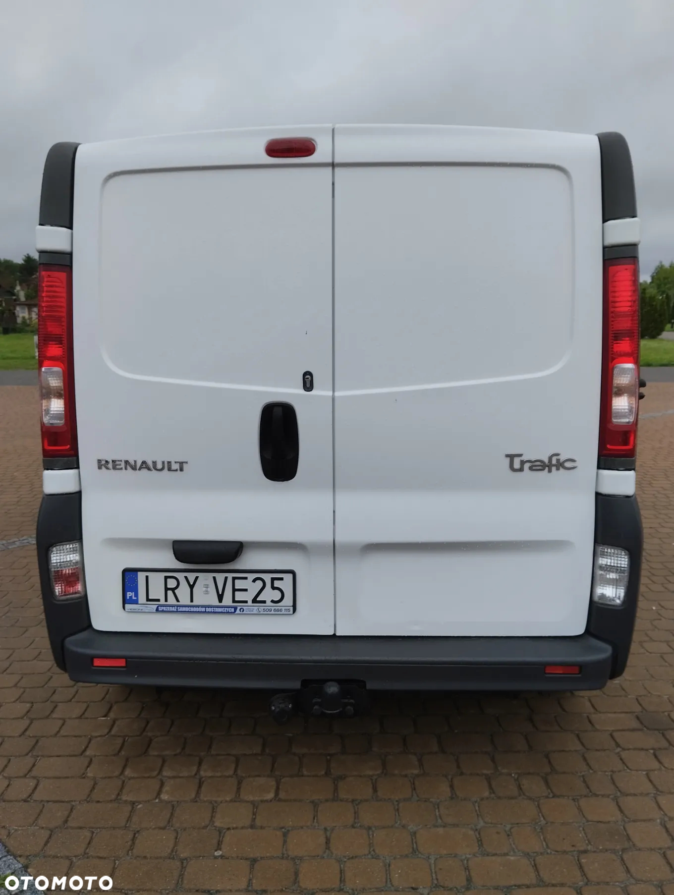 Renault Trafic 2.0 115 KM !!! L2 H1 Długi TYLKO 198 tys.km !!! KLIMA ! SPROWADZONY/ZAREJESTROWANY !!! ŁADNY I ZADBANY !!!Nie Vivaro - 3