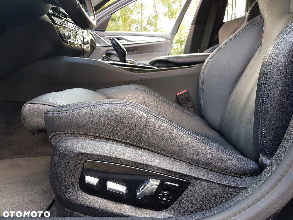 BMW Seria 5 540d xDrive M Sport Edition - 15